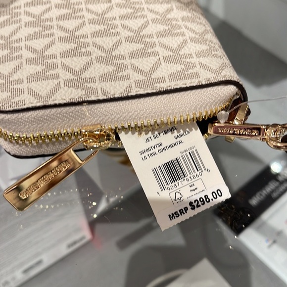 Michael Kors Jet Set Travel Large Travel CONTINENTAL wallet-wristlet-phoneholder - Picture 5 of 17